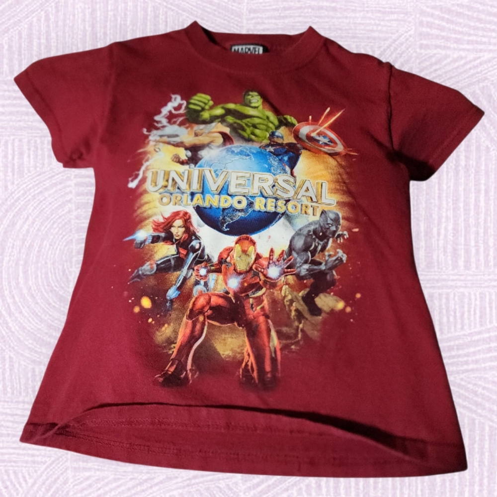 Marvel Unisex Universal Studios T-Shirt